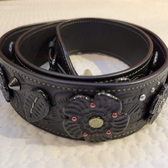 Coach Tea Rose Strap, Black - Picture 5 of 14